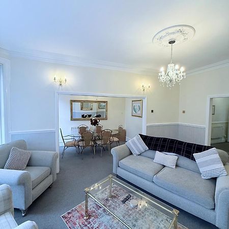 Large Luxury Apartment Блекпул Екстериор снимка